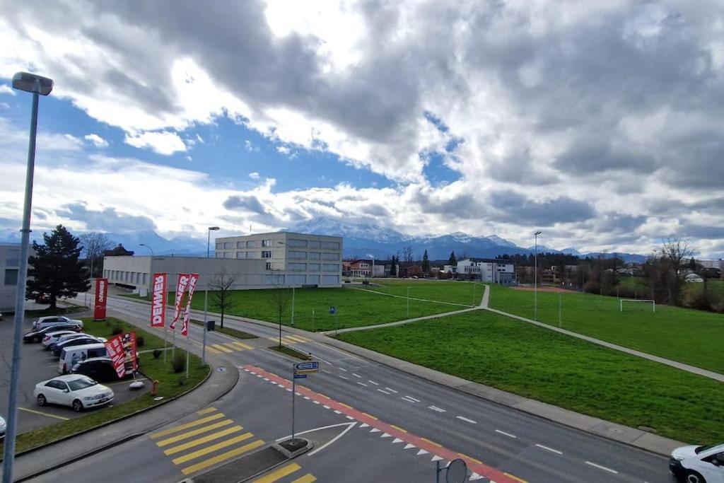 Visionary Hospitality Rothenburg, Lucerne - Premium Apartments With Free Parking, Washer, Kitchen, Terrace, 15' City Luaran gambar